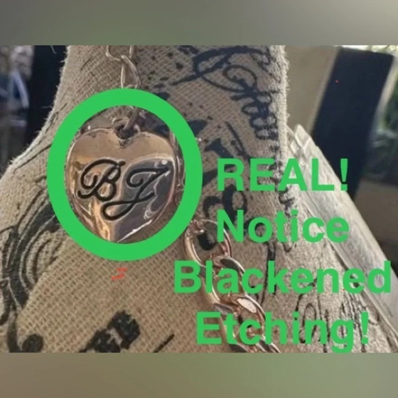 BETSEY JOHNSON: How to Identify Counterfeit Items — A Quick &
Easy Buying Guide - Picture 11 of 11